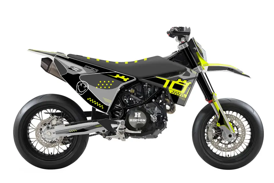 701 GREYSCALE YELLOW ACCENT