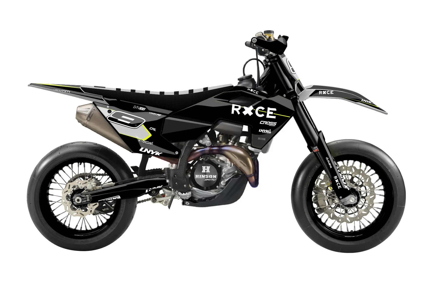 Cyber Pirate — Сбоку